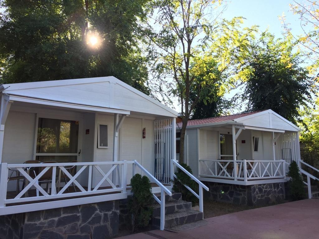 Bungalows & Albergue La Playa Logroño Zewnętrze zdjęcie